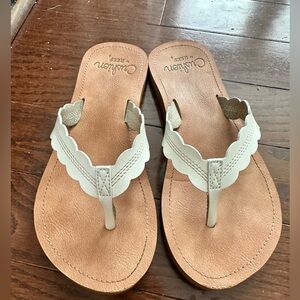 Reef cushion scallop flip flops